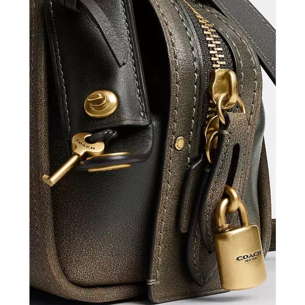 Coach Rogue Bag 31
In Loved Leather Brass /Green - Picture 15 of 15
